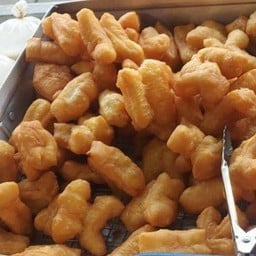 ร้านปาท่องโก๋บ้านไทย ตลาดเช้าประชาอุทิศ 90