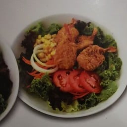 สลัดกุ้งทอด