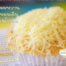 มาม่อนเค้กโรยชีส