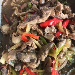 ผัดพริกเครื่องในไก่