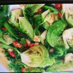 ผัดแขนงไฟแดง