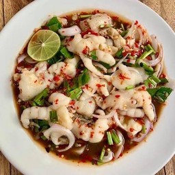 ยำเล็บมือนาง