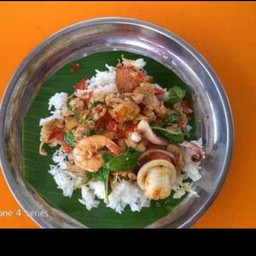 ร้านกระเพราถาดสะแกงาม