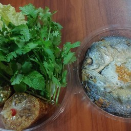 เมี่ยงปลาทู หมูสามชั้น(แก้มป่อง)