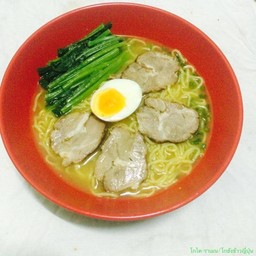 เส้นราเมนหมูชาชู