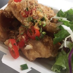 ปลาดอร์ลี่ผัดพริกเกลือ