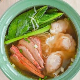 BBQ Roasted Pork With Shrimp Wonton Egg Noodles Soup
