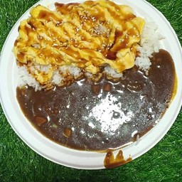 ข้าวแกงกะหรี่ไข่ข้น