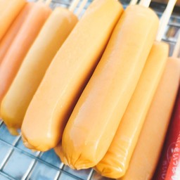 ไส้กรอกหนังกรอบ