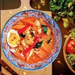 เจ้ส้ม เกี๊ยวกุ้งต้มยำ