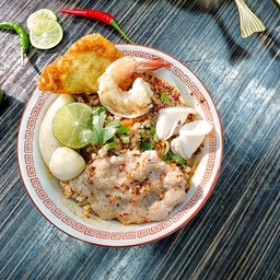 บะหมี่เหลือง ก๋วยเตี๋ยวต้มยำทะเล