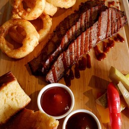 เนื้อเสื้อร้องไห้ออสเตรเลียวากิวรมควัน BBQ
