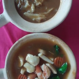 หูฉลามนำ้แดง    S +  ราดหน้าฮ่องกงกุ้ง