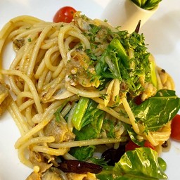 สปาเก็ตตี้หอยลาย  Spaghetti clam sauce