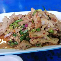 น้ำตกคอหมูย่าง