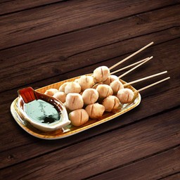 ลูกชิ้น 4 ไม้ (หมูล้วน)