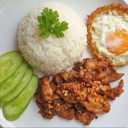 ข้าวหมู-ไก่กระเทียม