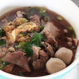 ก๋วยเตี๋ยวหมูตุ๋น (พิเศษ)