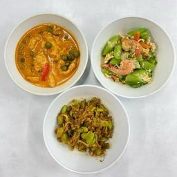 ข้าวแกงแม่สายพิณ