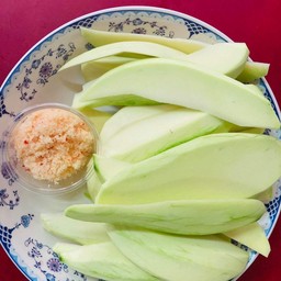 มะม่วงเขียวเสวยพริกเกลือ