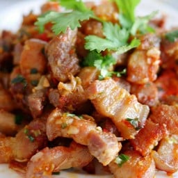 หมูสามช้ันคั่วเกลือ
