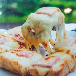 ขนมปังเเฮมชีส