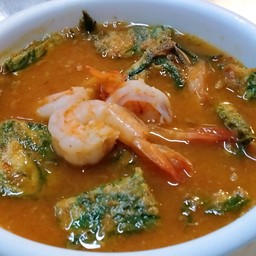 แกงส้มชะอมไข่+กุ้ง