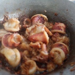 หมึกไข่อบกระเทียม