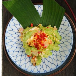 มะระผัดไข่เบค่อน