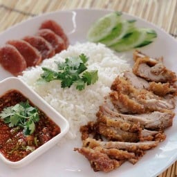 หมูทอดเเม่นีย์