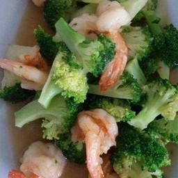 บล็อกโคลี่ผัดกุ้ง
