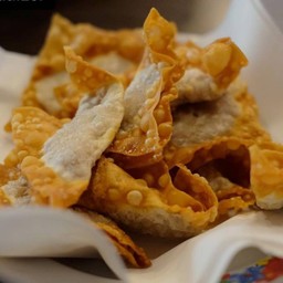 เกี๊ยวกรอบหมูเด้ง