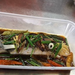 เนื้อปลากระพงนึ่งซีอิ้ว