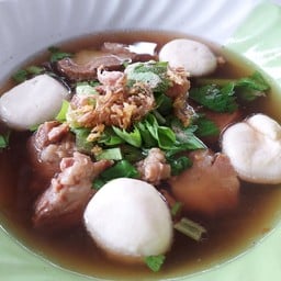 ก๋วยจั๊บน้ำข้น ซอยวัดพระเงิน