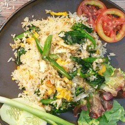 ข้าวผัดคะน้าปลาเค็ม