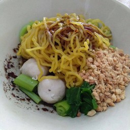 ชฎา ก๋วยเตี๋ยวเรืออยุธยา