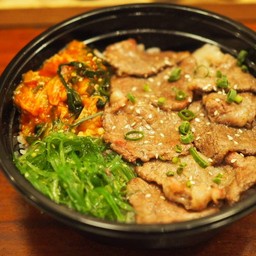 ข้าวหน้าเนื้อคารูบิ