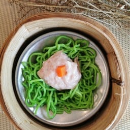 บะหมี่หยกลูกชิ้นหมู