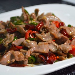 กึ๋นไก่ทรงเครื่อง酸辣鸡杂