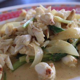 เนื้อปูก้อนผัดผงกระหรี่