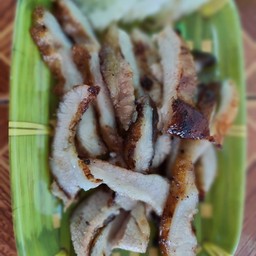 คอหมูย่าง
