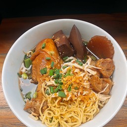 บะหมี่ไก่เว้ย