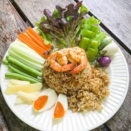 ข้าวผัดน้ำพริกลงเรือ