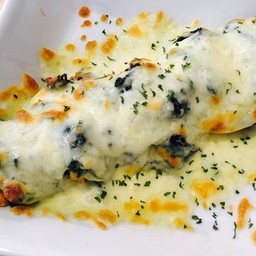 ผักโขมแซลมอนอบชีส