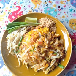 ผัดไททะเล(กุ้ง,ปลาหมึก)