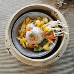 ลูกชิ้นเห็ดเข็มทอง