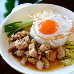 ข้าวหน้าไก่ราชวงศ์