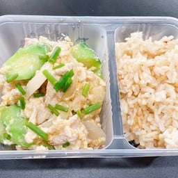 ไก่ผัดบวบ (คลีน)