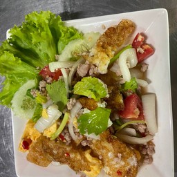 ยำไข่ดาว