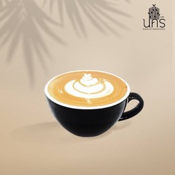 คาราเมลมัคคิอาโต้ร้อน